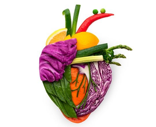 Comer frutas e legumes na juventude beneficia saúde do coração