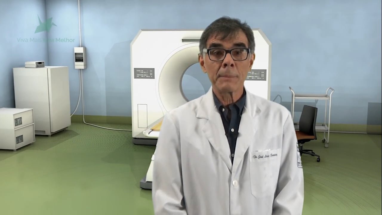 Qual a diferença da tomografia computadorizada para a ressonância magnética?