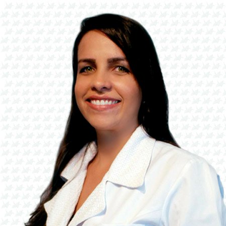 Dra. Lívia Senna Santos